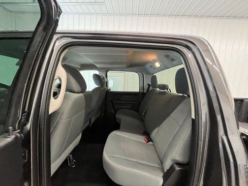 Used 2016 RAM 2500 Tradesman w/ Chrome Appearance Group image 9