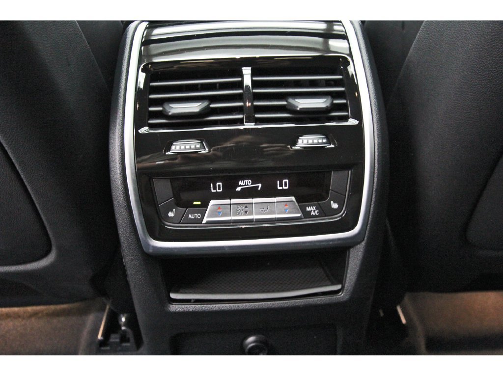 Used 2024 BMW X6 xDrive40i w/ Premium Package AWD/4WD image 14