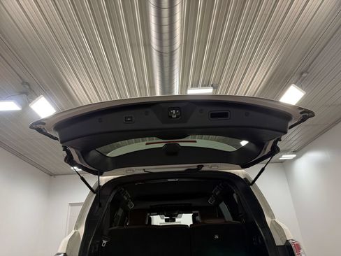 Used 2019 Nissan Armada Platinum w/ Captain's Chairs Package AWD/4WD image 78
