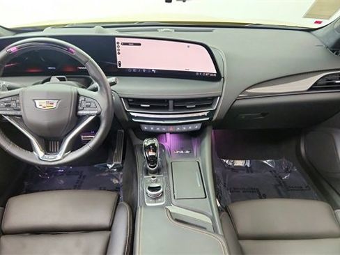 Used 2025 Cadillac CT5 V w/ Technology Package image 86