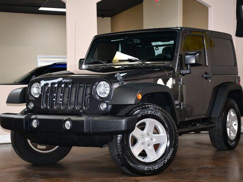 Used 2014 Jeep Wrangler Sport w/ Quick Order Package 24S AWD/4WD image 4
