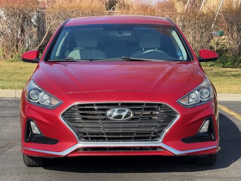 Used 2019 Hyundai Sonata SE image 2