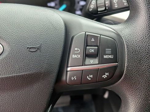 Used 2021 Ford Escape SE image 17