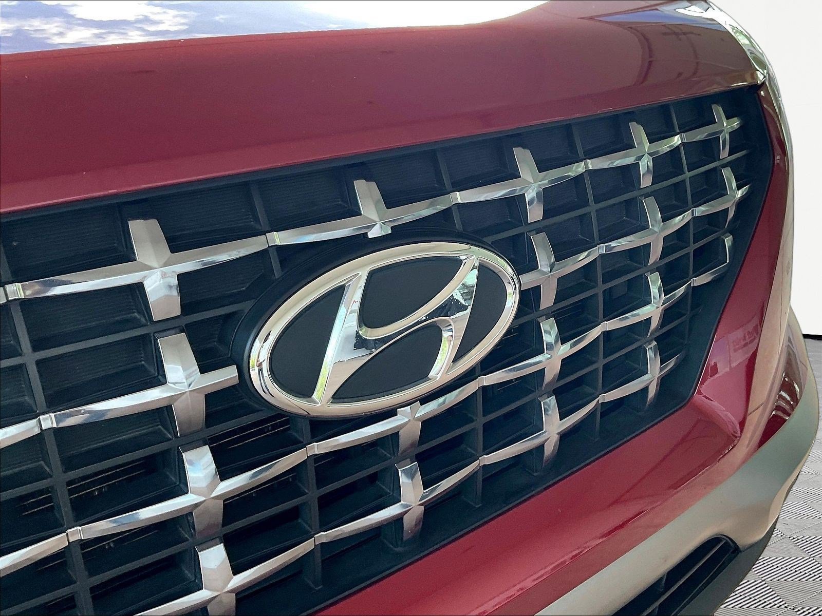 Used 2023 Hyundai Venue SEL w/ Cargo Package FWD image 29