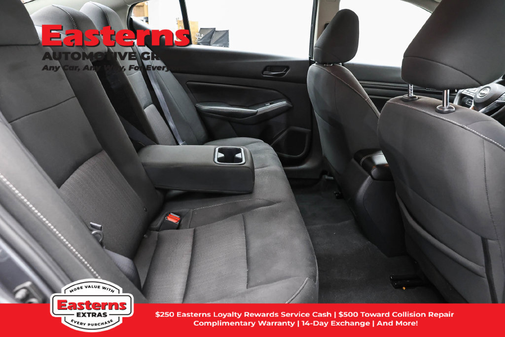 Used 2024 Nissan Altima 2.5 SV FWD image 25