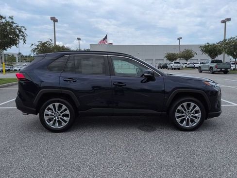 Used 2022 Toyota RAV4 XLE Premium FWD image 3