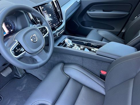 New 2025 Volvo XC60 B5 Ultra w/ Protection Package Premier image 11