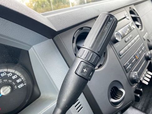 Used 2015 Ford F550 4x4 Regular Cab Super Duty image 23