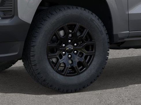 New 2026 Chevrolet Colorado W/T w/ WT Custom Package AWD/4WD image 9