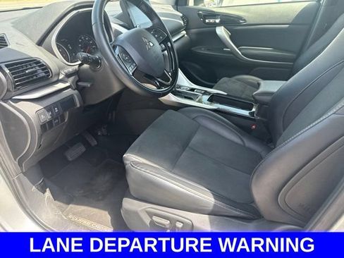 Used 2025 Mitsubishi Eclipse Cross AWD image 5