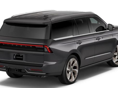 New 2026 Lincoln Navigator Black Label AWD/4WD image 3