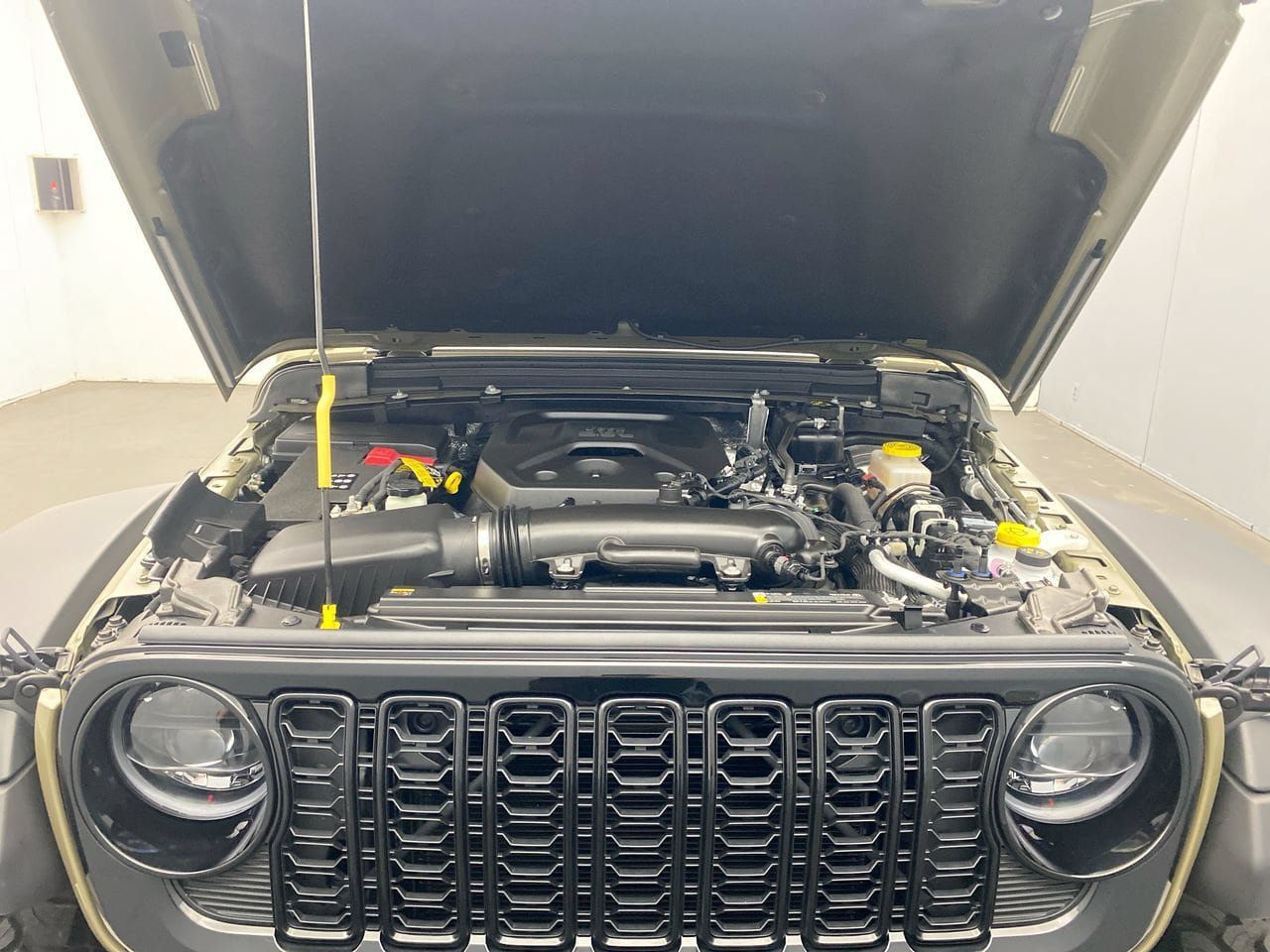 Used 2026 Jeep Wrangler Unlimited Sport AWD/4WD image 11