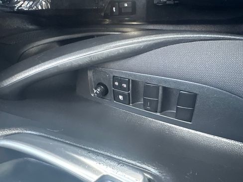 Used 2021 Toyota Corolla LE FWD image 19