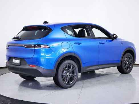 Used 2024 Dodge Hornet GT w/ GT Blacktop Package image 11