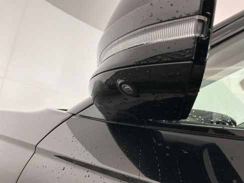 Used 2023 Jeep Grand Cherokee Limited w/ Luxury Tech Group II image 11