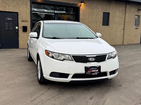 Used 2012 Kia Forte EX FWD image 3
