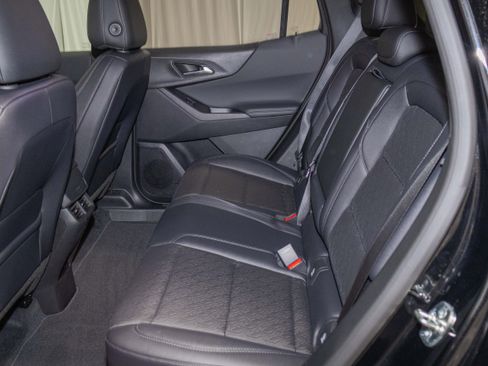 New 2026 Chevrolet Equinox LT image 9