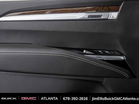 Used 2025 Cadillac Escalade ESV Sport Platinum AWD/4WD image 7