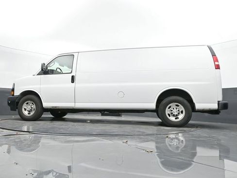 Used 2018 Chevrolet Express 2500 Extended w/ Driver Convenience Package image 24