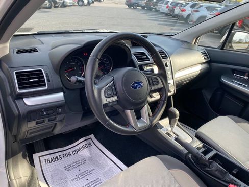 Used 2017 Subaru Crosstrek 2.0i Premium w/ Moonroof Package image 10