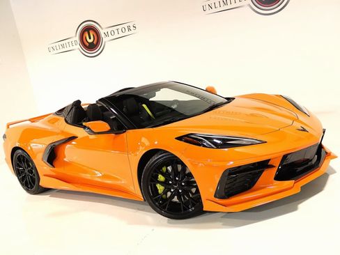 Used 2023 Chevrolet Corvette Stingray Preferred Conv w/ Z51 Performance Package image 8