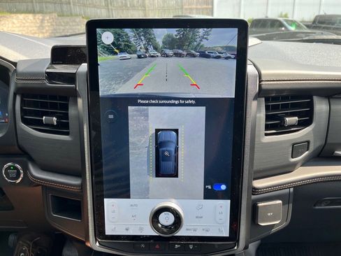 Used 2022 Ford Expedition Max Platinum image 23