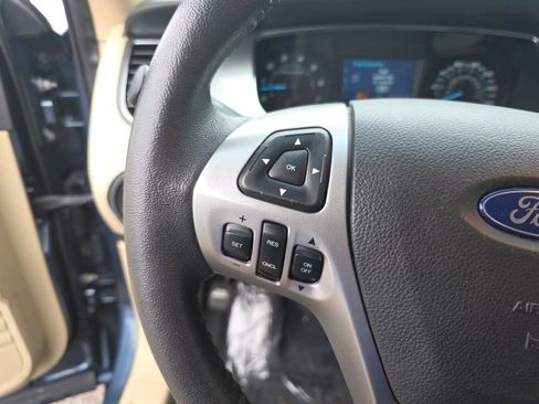 Used 2019 Ford Taurus SEL image 27