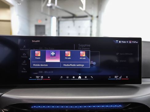 Certified 2025 BMW 330i xDrive Sedan image 17