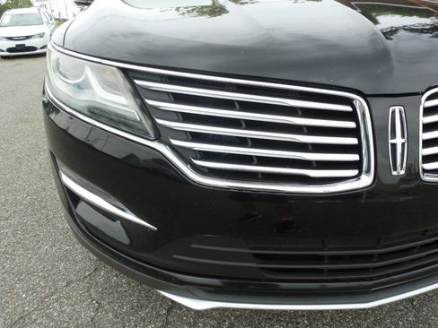 Used 2017 Lincoln MKC Reserve w/ Lincoln MKC Climate Package AWD/4WD image 4