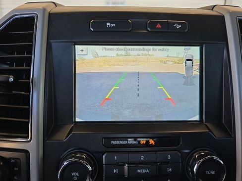 Used 2019 Ford F250 Lariat image 16