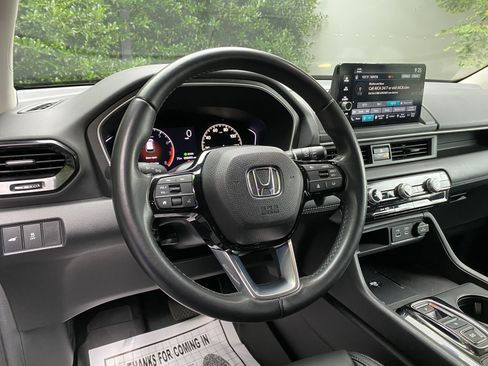 Used 2023 Honda Pilot EX-L image 17