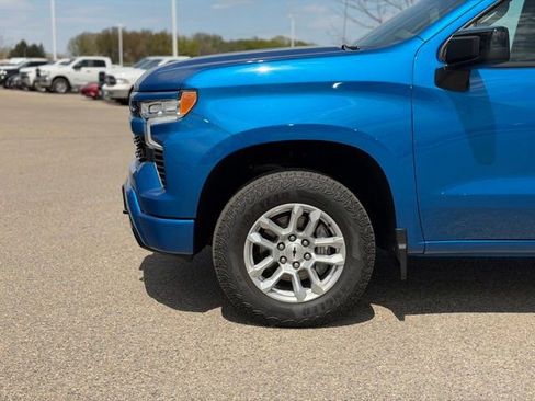 Used 2024 Chevrolet Silverado 1500 RST AWD/4WD image 12