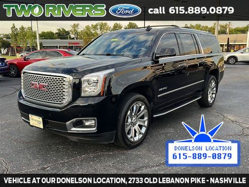 Used 2017 GMC Yukon XL Denali w/ Open Road Package AWD/4WD image 4