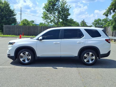Used 2023 Honda Pilot EX-L image 4