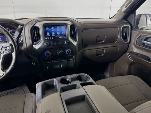 Used 2021 Chevrolet Silverado 1500 RST image 25