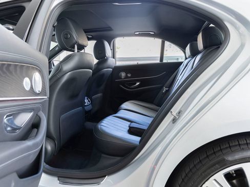Used 2019 Mercedes-Benz E 300 image 21