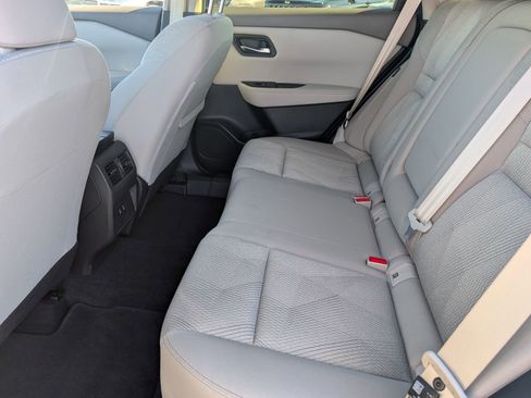 Used 2025 Nissan Rogue SV image 13