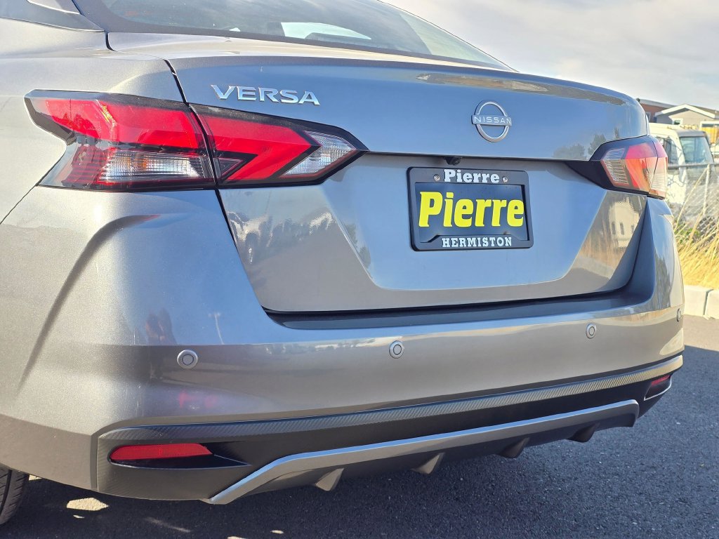 Used 2025 Nissan Versa SV FWD image 8