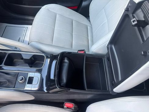 Used 2022 Kia Telluride EX w/ EX Premium Package FWD image 23