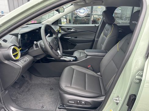 Used 2025 Chevrolet Trax ACTIV w/ Driver Confidence Package FWD image 7