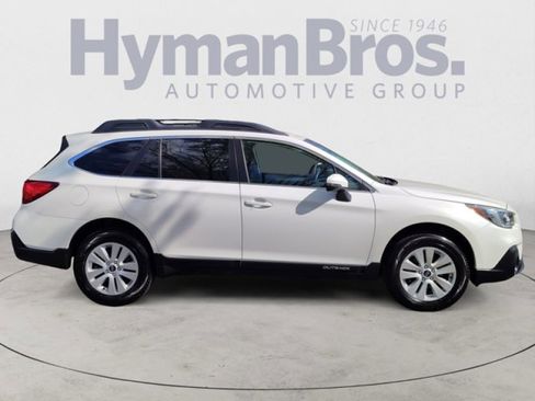 Used 2019 Subaru Outback 2.5i Premium image 2