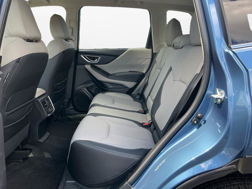 Used 2024 Subaru Forester Limited AWD/4WD image 16