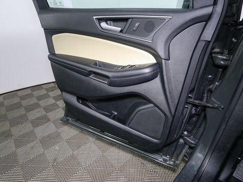 Used 2022 Ford Edge SEL w/ Convenience Package image 35