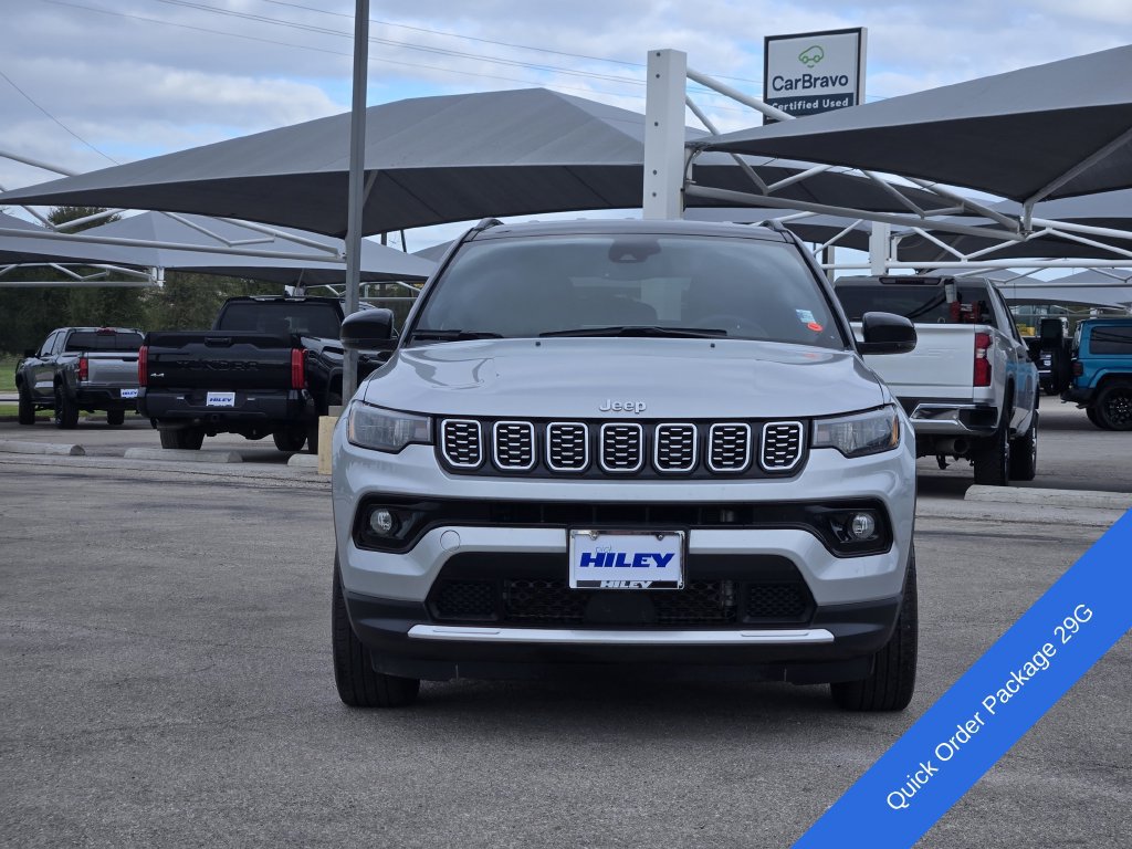 Used 2025 Jeep Compass Limited AWD/4WD image 2