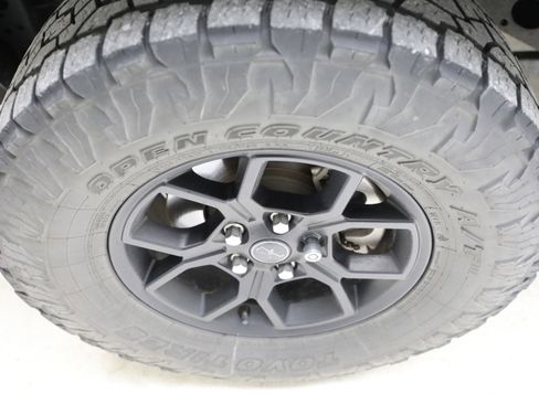 Used 2024 Jeep Wrangler Unlimited Sport image 11