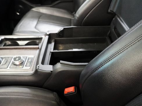 Used 2021 Ford Expedition Max Limited image 25