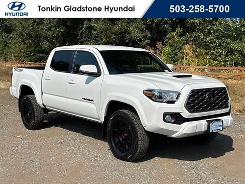 Used 2022 Toyota Tacoma TRD Sport w/ Black Out Package (TMS) AWD/4WD image 1