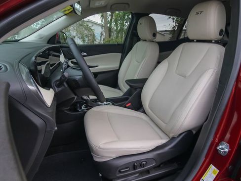 Used 2024 Buick Encore GX Sport Touring w/ Comfort Package image 15