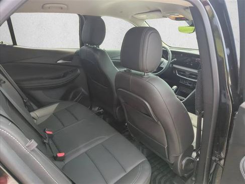 Used 2025 Buick Encore GX Avenir w/ Avenir Technology Package FWD image 20