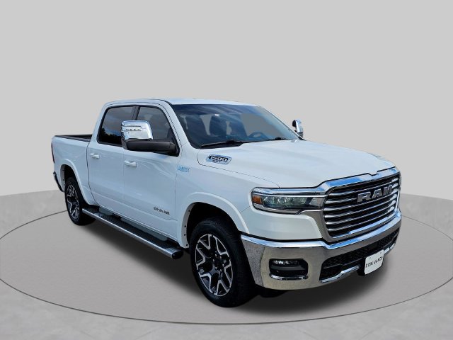 Used 2025 RAM 1500 Laramie AWD/4WD image 7